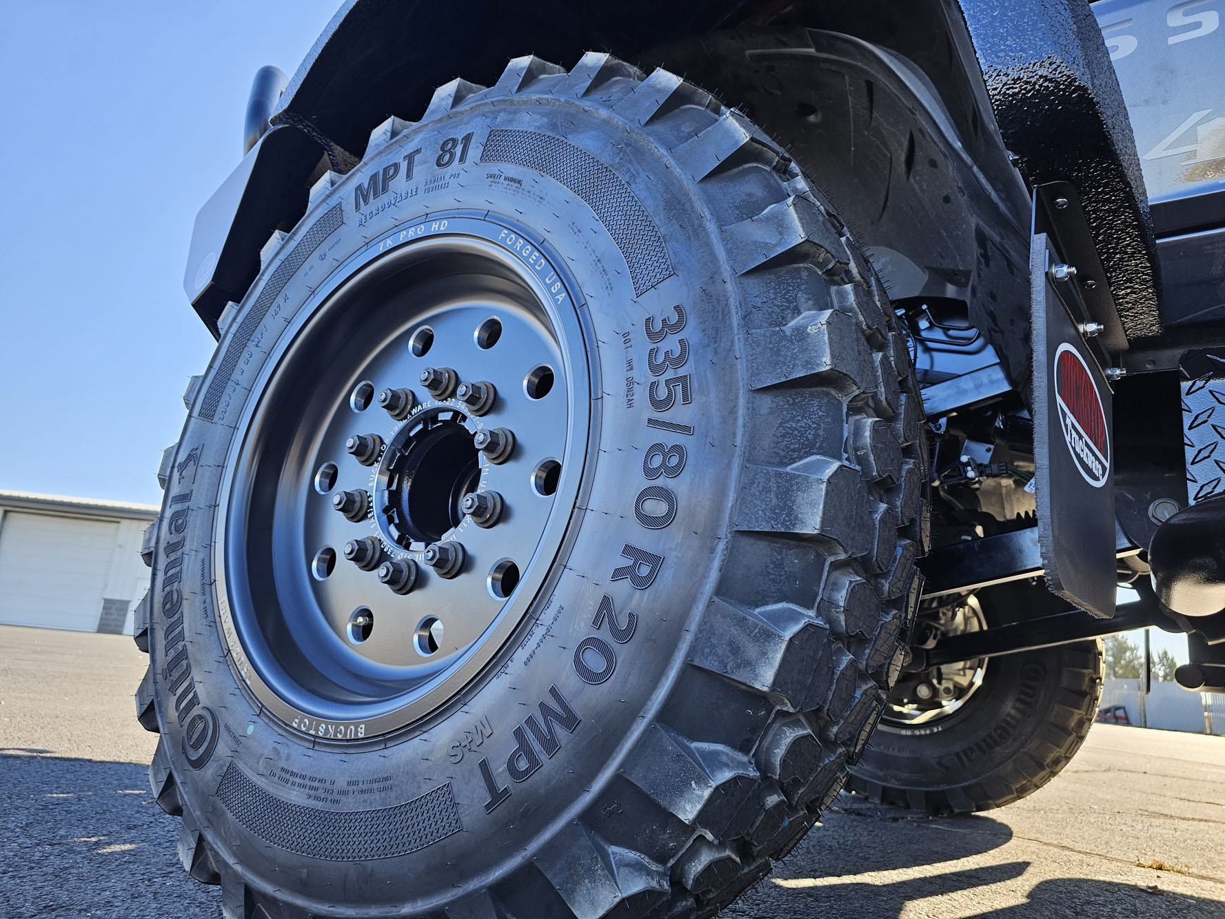 TIRE & WHEEL ASSEMBLY - 8K PRO HD, Continental MPT 81 335/80r20